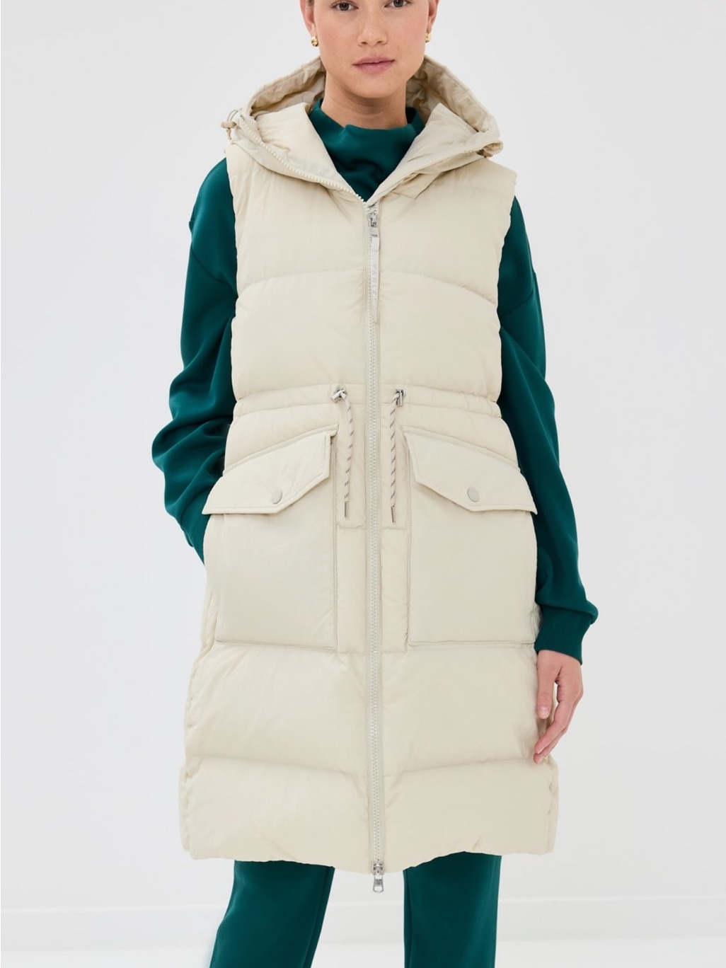 Varley Irving Water Resistant Hooded Long Down Filled Gilet Bone White Size S